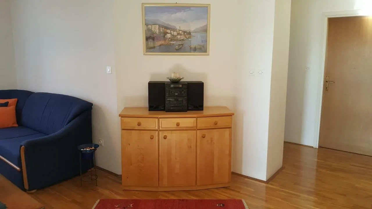 Apartment Valentina Πόρετς